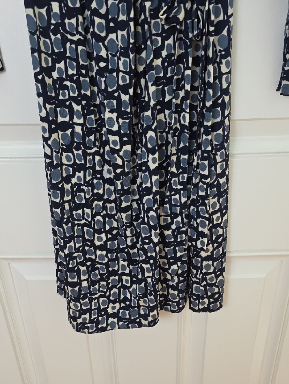 AGO e FILO Navy and White Geometric Long-Sleeve Wrap Dress.  Size 42 - Picture 6 of 14